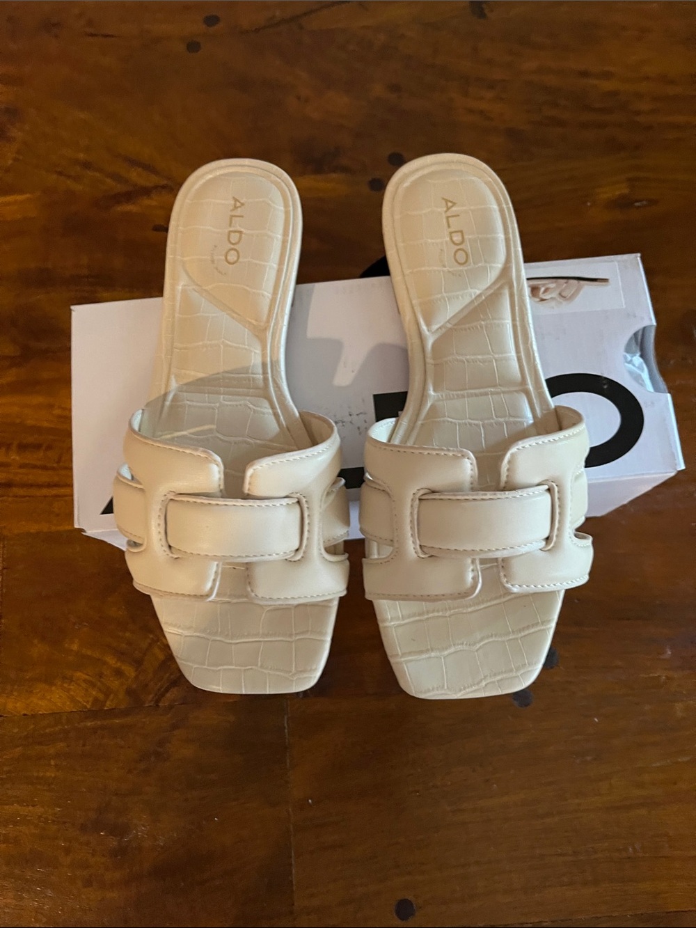 ALDO "ELENARIA" Sandals - CREAM - 7M - NWT